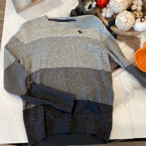 Abercrombie dark gray/light gray sweater